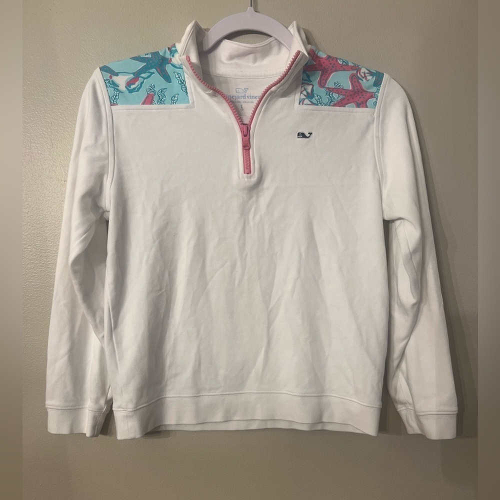 Vineyard Vines White Pullover
Youth large